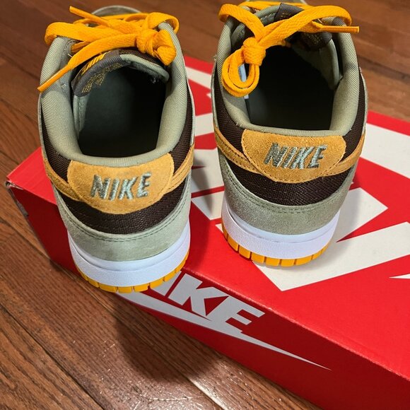 Nike Dunk Low Dusty Olive - Picture 3 of 5